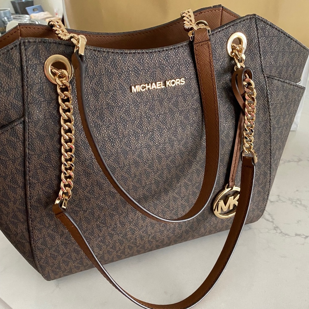 Michael Kors purse- slightly used
